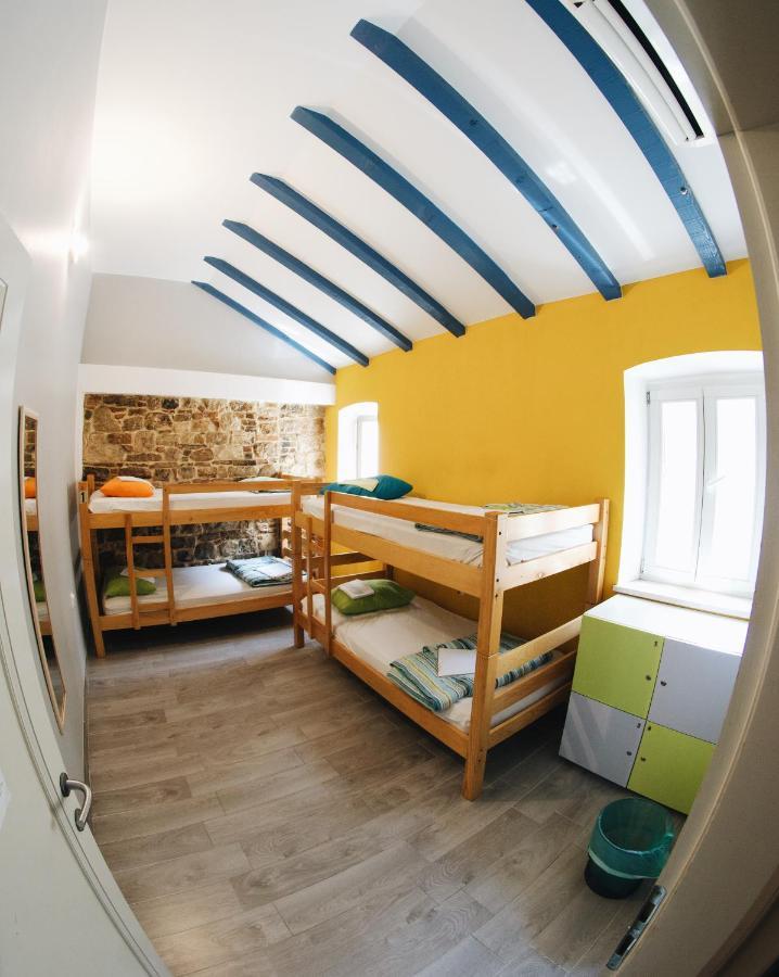 Fiesta Siesta Social Hostel Split Ngoại thất bức ảnh