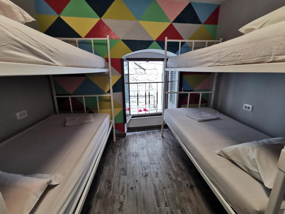 Fiesta Siesta Social Hostel Split Ngoại thất bức ảnh